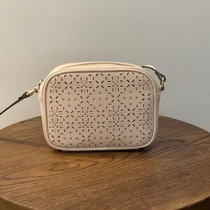 Elegant Beige Crossbody Bag